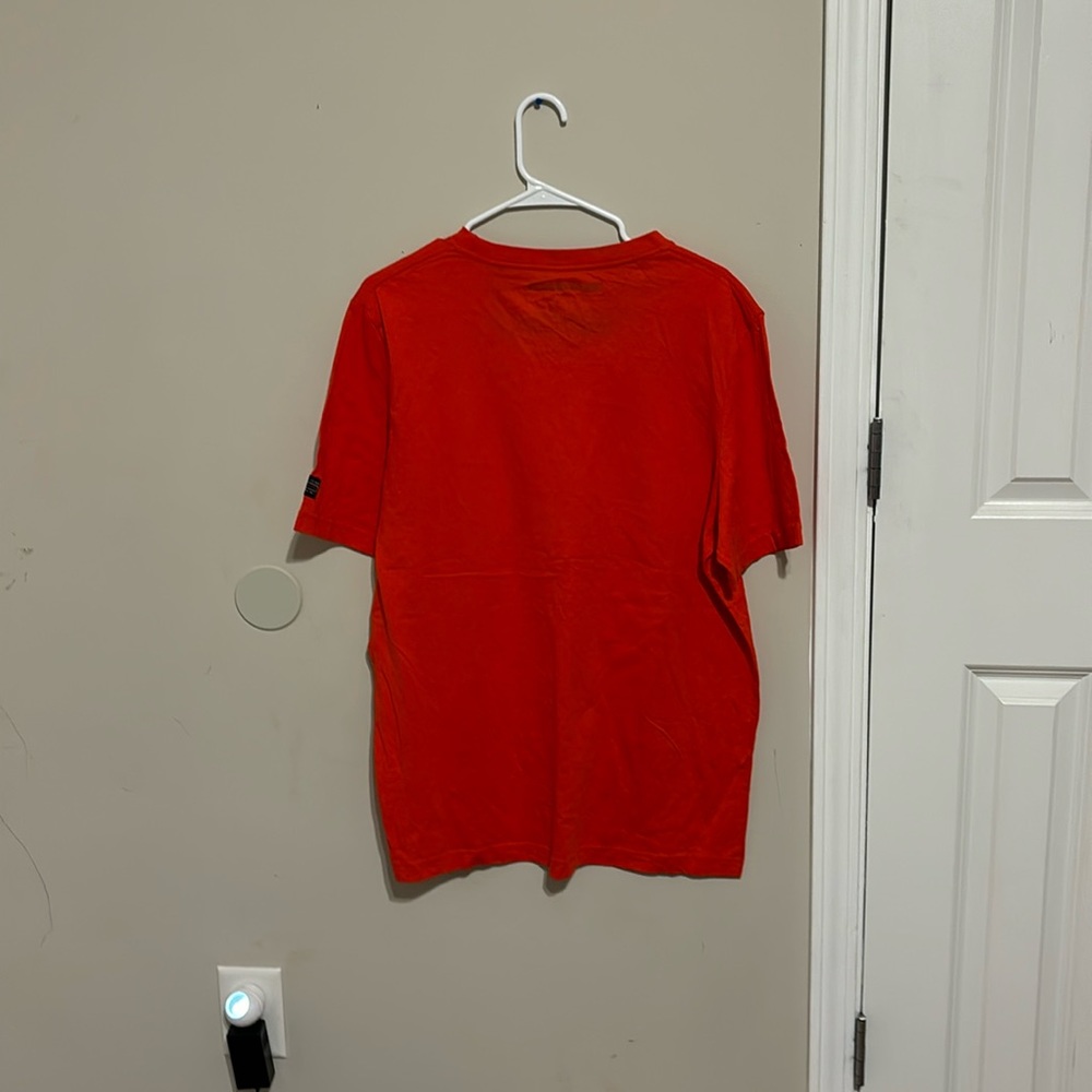 Brand new excellent condition t shirt. - Picture 2 of 4